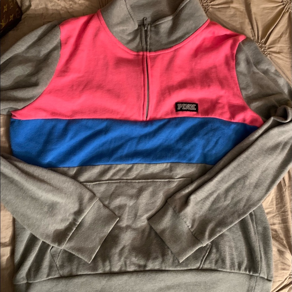 VS PINK PULLOVER